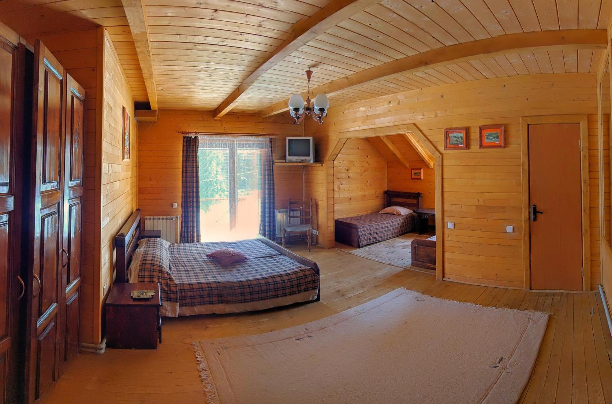 12 Months Estate Myslovka Quarto foto